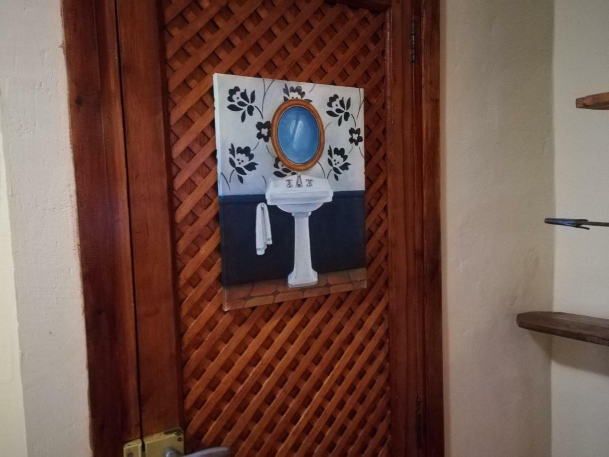 Los Angeles Del Romero Pension Gátova Buitenkant foto